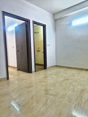 Room in 1 BHK Apartment at Neb Sarai – for Rent
