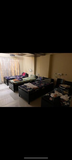 Bedroom in 2 BHK Apartment at Sun Vision Solitaire Vile Parle, Vile Parle West – for Rent