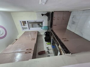 Kitchen in 1.5 BHK Builder Floor at Mayur Vihar 1 – for Sale
