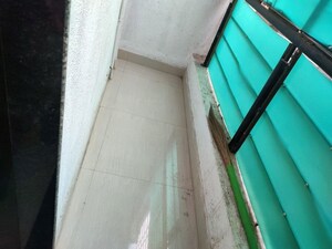 Balcony in 1 BHK Apartment at Pune East – for Rent