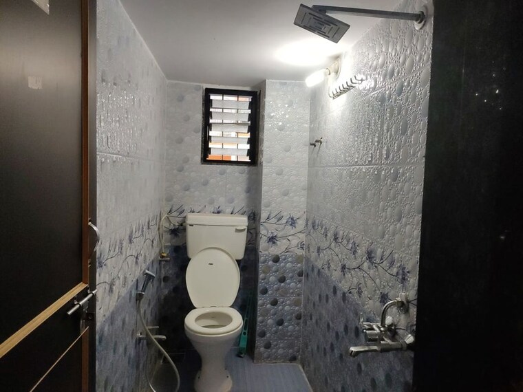 Bathroom, pune east 1 Bedroom 450 Sq.Ft. Apartment In Pune East Pune 10641389