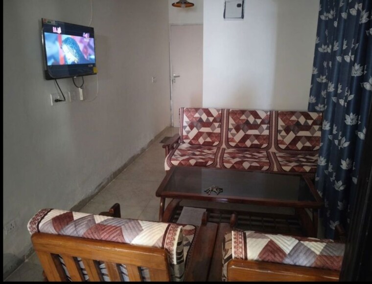 Living Room, vashisht-heights 2 Bedroom 500 Sq.Ft. Apartment In Sector 87 Faridabad 10641402