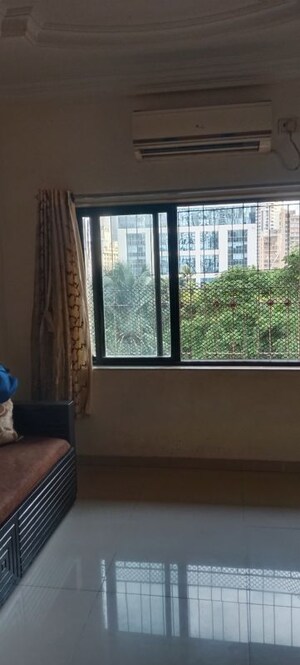 Room in 1 BHK Apartment at Neelganga Apartment, Lower Parel – for Rent