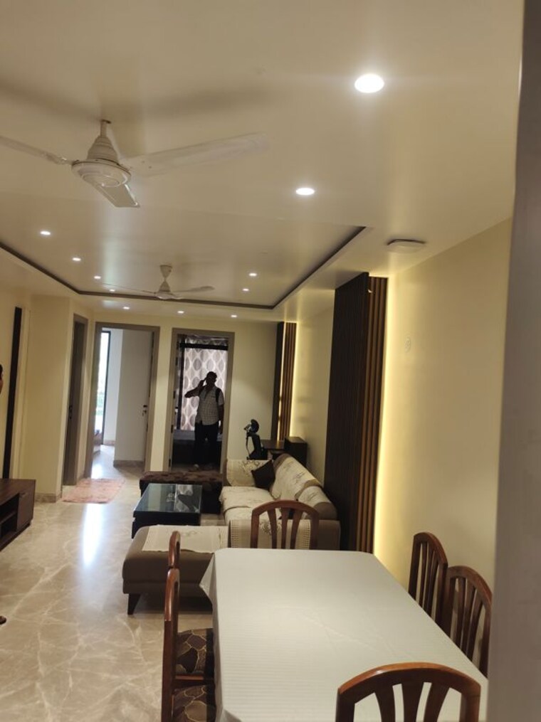 Living Room, east of kailash 3 Bedroom 1150 Sq.Ft. Builder Floor In East Of Kailash Delhi 10641505