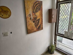 Furnished Amenities in 2 BHK Builder Floor at Defence Colony – for Rent