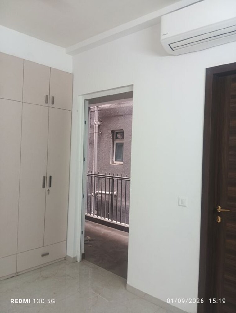 Room, smart-world-orchard 3 Bedroom 1700 Sq.Ft. Apartment In Sector 61 Gurgaon 10641560