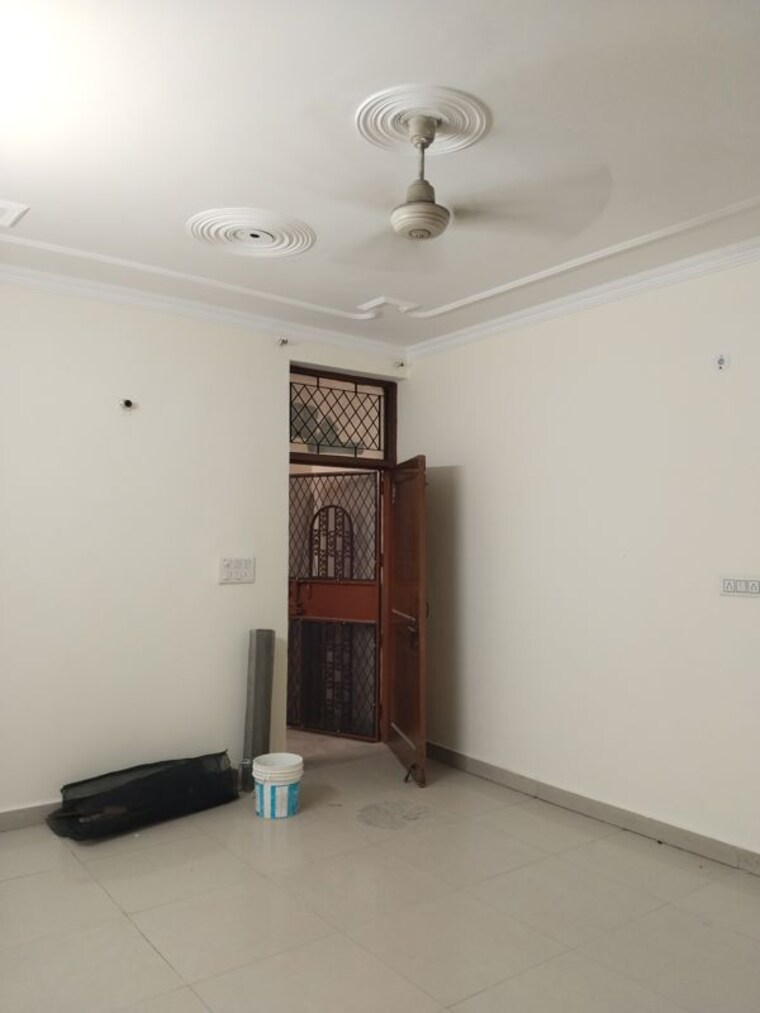 Room, ashoka enclave 3 Bedroom 1200 Sq.Ft. Builder Floor In Ashoka Enclave Faridabad 10641574