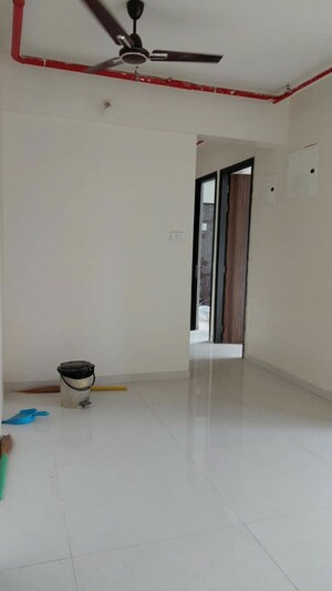 Furnished Amenities in 2 BHK Apartment at Sheth Zuri, Laxmi Nagar – for Rent