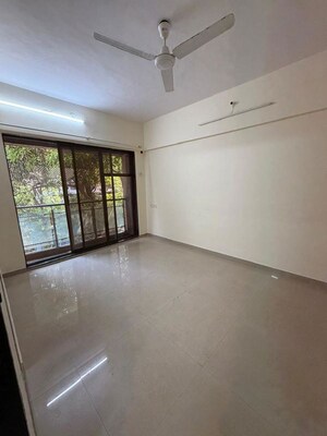 Bedroom in 2 BHK Apartment at Awadhoot CHS, Andheri West – for Rent