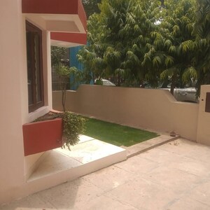 Balcony in 2 BHK Villa at Sushant Lok I – for Rent