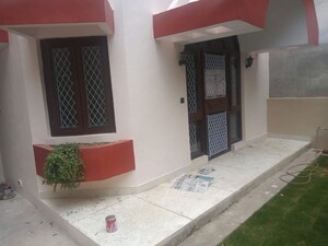 Living Room in 2 BHK Villa at Sushant Lok I – for Rent