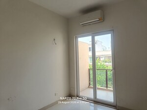 Room in 4 BHK Builder Floor at BPTP Astaire Gardens, Sector 70a – for Sale