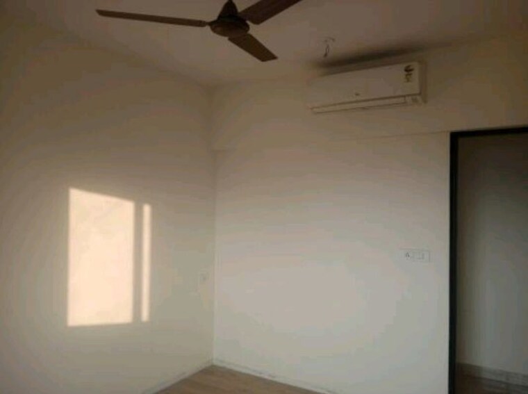 Room, lodha-casa-royale 1.5 Bedroom 560 Sq.Ft. Apartment In Balkum Pada Thane 10641666