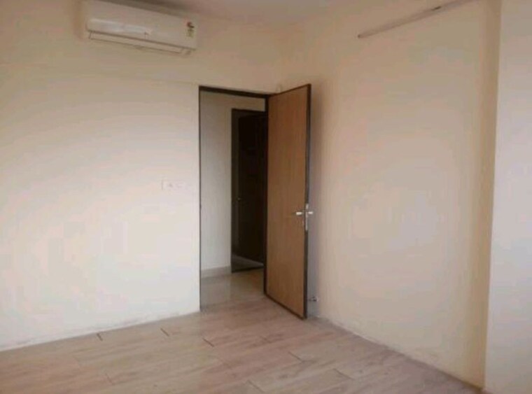 Room, lodha-casa-royale 1.5 Bedroom 560 Sq.Ft. Apartment In Balkum Pada Thane 10641666