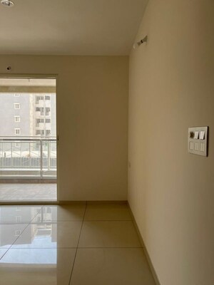 Room in 2.5 BHK Apartment at Yashwin Supernova, Wakad – for Rent