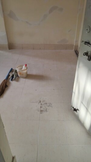 Bathroom in 1 BHK Apartment at Serenity Heights Borivali East, Borivali East – for Sale
