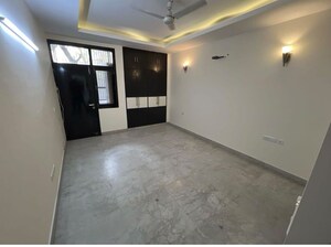 3 BHK Builder Floor For Rent in Shivalik Colony