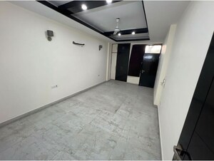 Kitchen in 3 BHK Builder Floor at Shivalik Colony – for Rent
