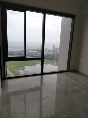 Room in 3 BHK Apartment at Piramal Mahalaxmi, Mahalaxmi – for Sale