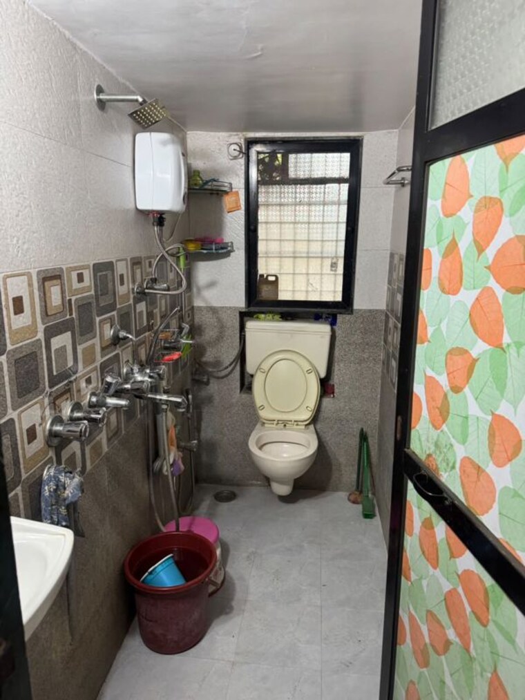 Bathroom, dombivli east 2 Bedroom 700 Sq.Ft. Apartment In Dombivli East Thane 10641731
