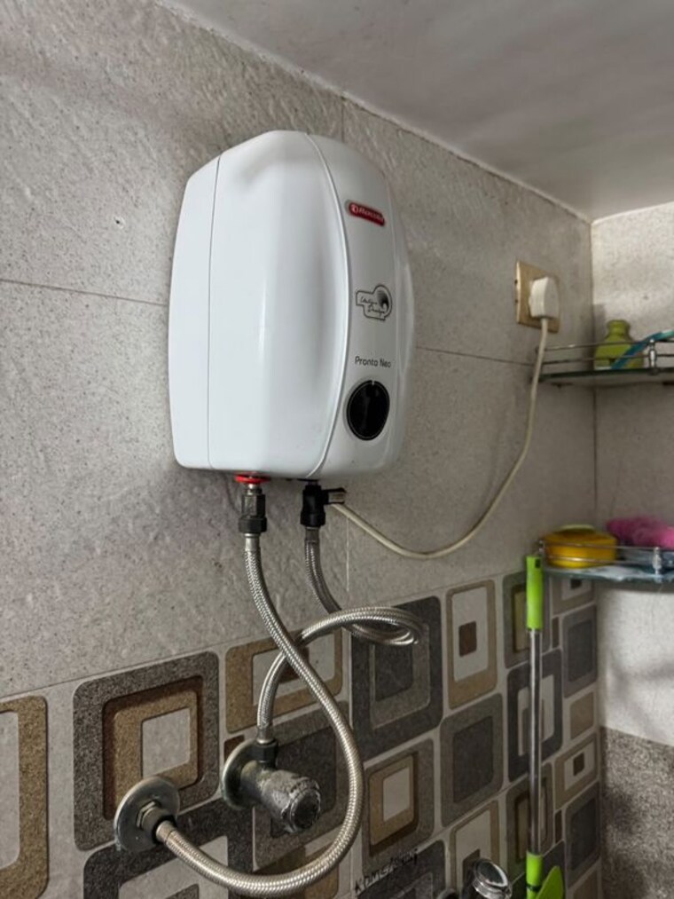 Bathroom, dombivli east 2 Bedroom 700 Sq.Ft. Apartment In Dombivli East Thane 10641731
