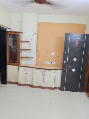 Furnished Amenities in 1 BHK Apartment at Jal Darshan CHS Borivali, Borivali West – for Rent