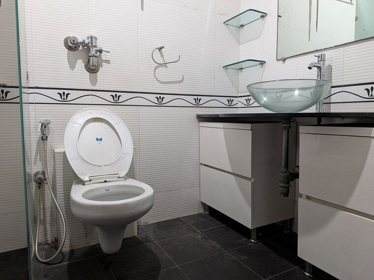 Bathroom, supreme-lake-homes 3 Bedroom 1365 Sq.Ft. Apartment In Powai Mumbai 10641763