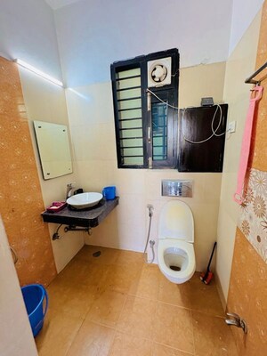Team Area in 3 BHK Builder Floor at Sector 23a – for Rent