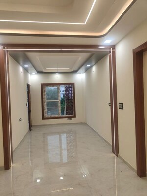 Building Lobby in 3 BHK Villa at Arsha Madhav Greens, Gomti Nagar – for Sale