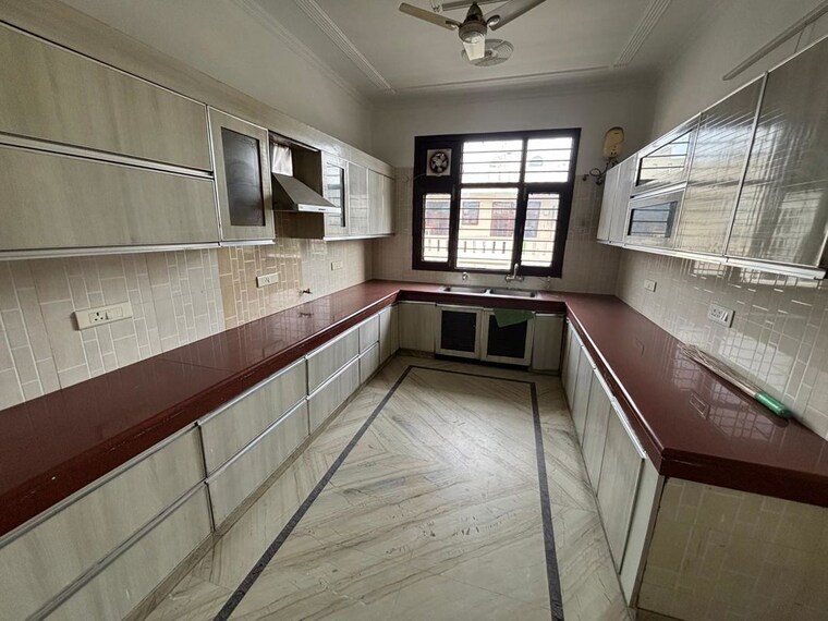 Kitchen, vipul-world-floors 2 Bedroom 1800 Sq.Ft. Builder Floor In Sector 48 Gurgaon 10641854