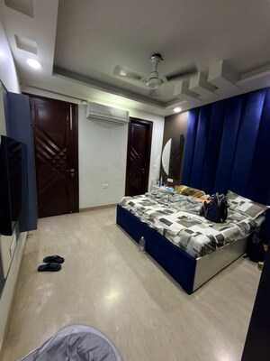 3 BHK Apartment For Rent in DLF Midtown Plaza, Moti Nagar