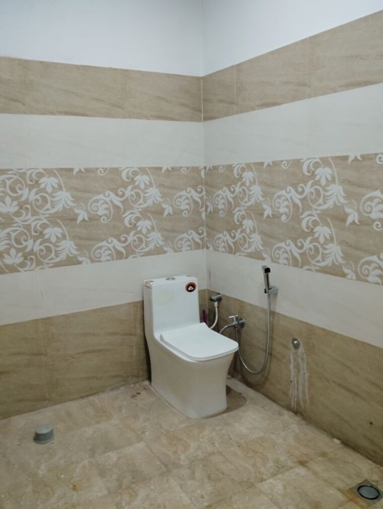 Bathroom, rohit-grand 2 Bedroom 1550 Sq.Ft. Independent House In Jankipuram Lucknow 10641871