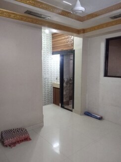 1 RkApartment For Rent in Shah Arcade II