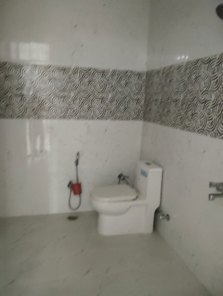 Bathroom, badal-apartments-vikas-nagar 2 Bedroom 1350 Sq.Ft. Villa In Vikas Nagar Lucknow 10641885