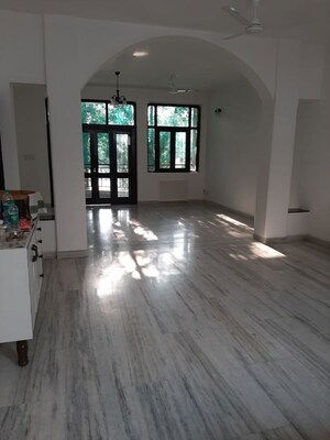 6 BHK Independent House For Rent in Sector 36