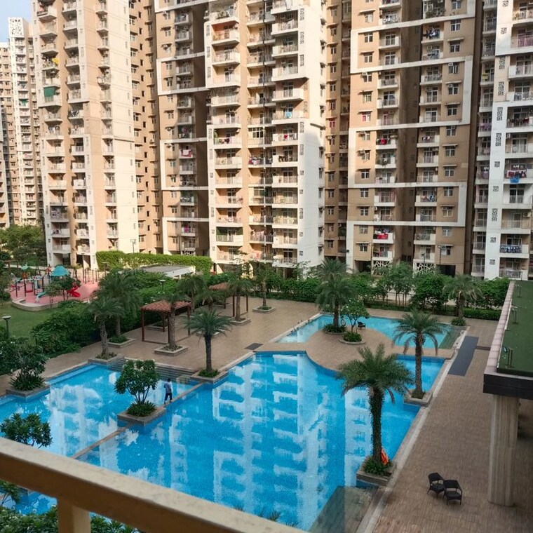 Exterior View, mahagun-mywoods 3.5 Bedroom 1500 Sq.Ft. Apartment In Sector 16c Greater Noida Greater Noida 10641888