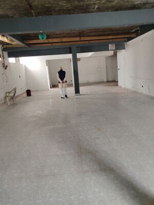 Room in  Showroom at RR Tirath Vikas Apartments, Vikas Nagar – for Rent