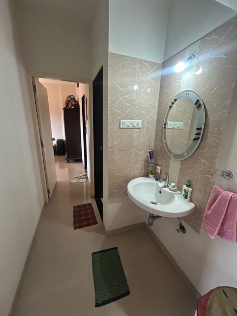 Bathroom, orvi-co-operative-housing-society 2 Bedroom 1000 Sq.Ft. Apartment In Balewadi Pune 10641896