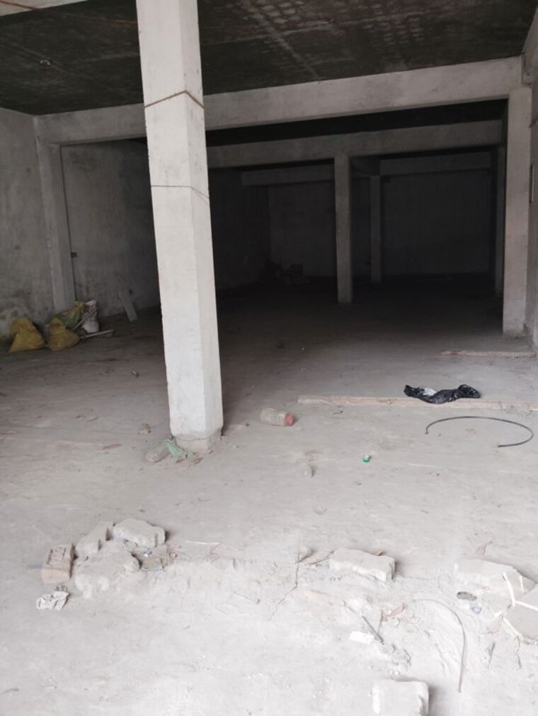 Room, badal-apartments-vikas-nagar Commercial Shop 1500 Sq.Ft. In Vikas Nagar Lucknow 10641897