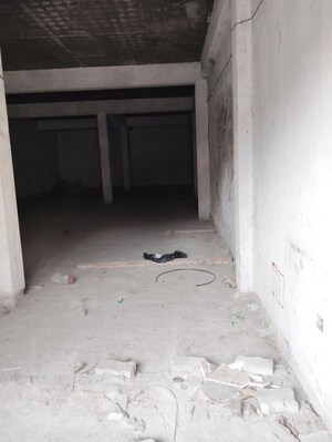 Room in  Shop at Badal Apartments Vikas Nagar, Vikas Nagar – for Rent