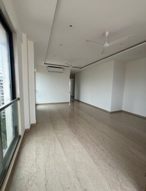 Room in 2.5 BHK Apartment at K K Angel View, Bandra West – for Sale