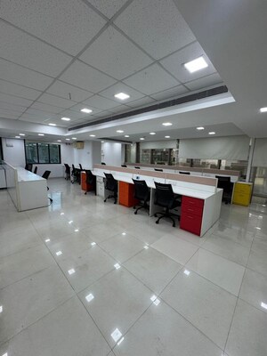 Parking in  Office Space at Maruti Business Park, Andheri West – for Rent