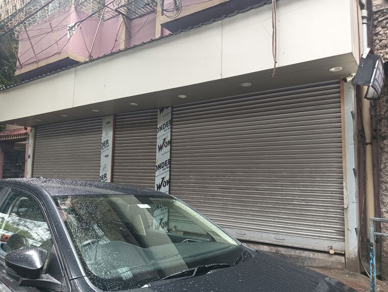 Balcony, tollygunge Commercial Shop 160 Sq.Ft. In Tollygunge Kolkata 10641916