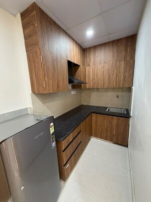 Kitchen in 1 BHK Builder Floor at Dlf City Phase 3 – for Rent