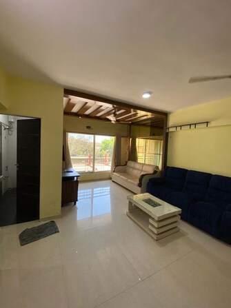 2 BHK 800 Sq.Ft. Apartment in Gurukrupa Marina Enclave