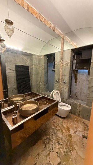 Living Room in 4 BHK Apartment at United Classic, Bandra West – for Rent