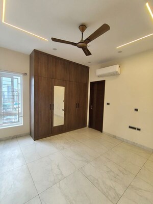 Room in 4 BHK Apartment at Sumadhura The Olympus, Nanakramguda – for Rent