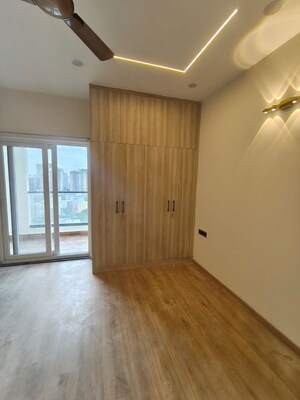 Room in 4 BHK Apartment at Sumadhura The Olympus, Nanakramguda – for Rent