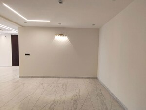 Room in 4 BHK Apartment at Sumadhura The Olympus, Nanakramguda – for Rent