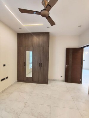 Room in 4 BHK Apartment at Sumadhura The Olympus, Nanakramguda – for Rent